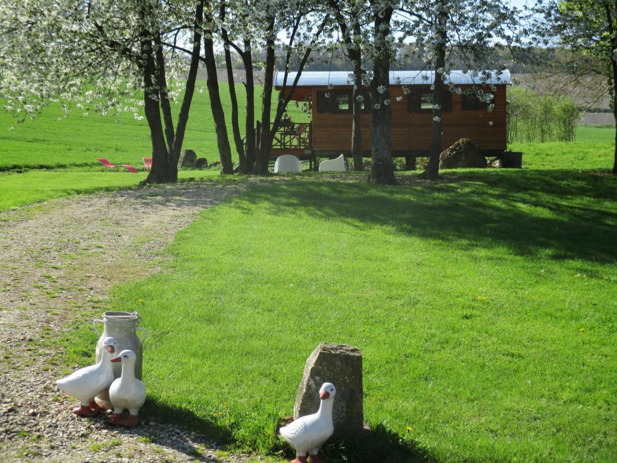 Roulotte Panoramique Du Moulin Bed & Breakfast Châtillon-sur-Marne Dış mekan fotoğraf