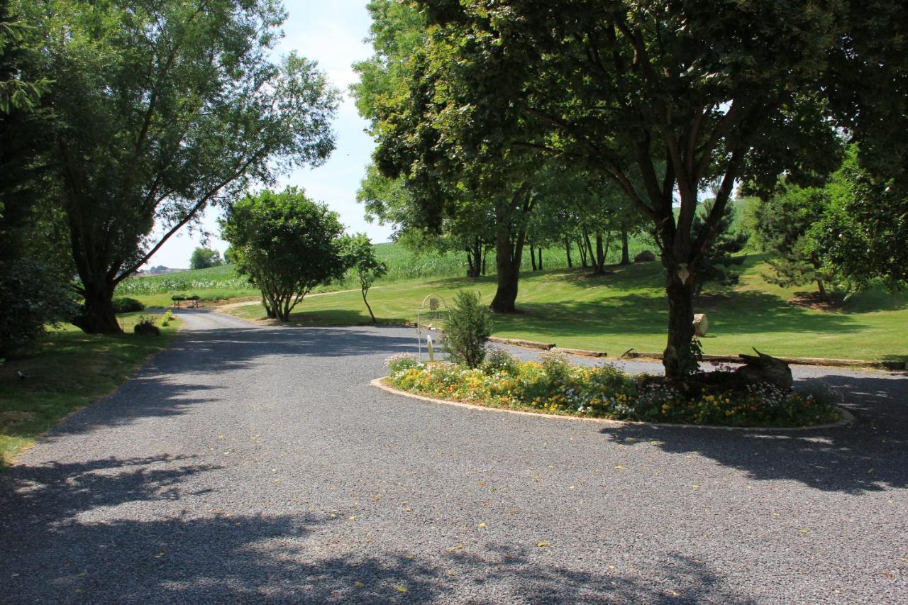 Roulotte Panoramique Du Moulin Bed & Breakfast Châtillon-sur-Marne Dış mekan fotoğraf